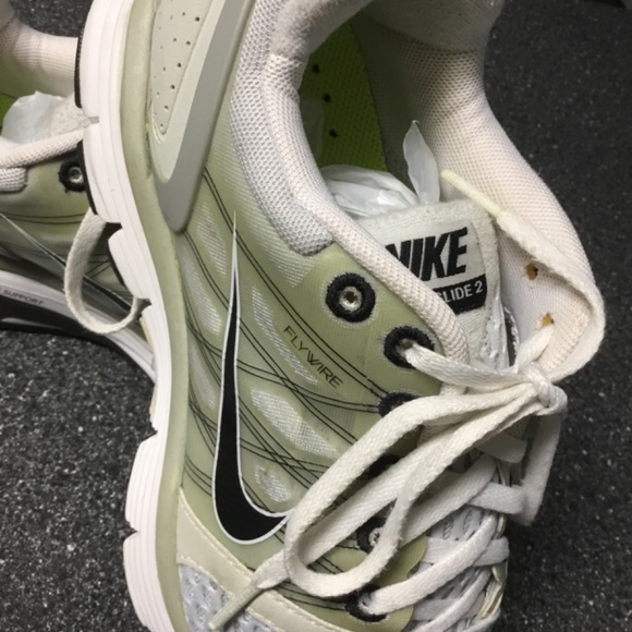 Nike Lunarglide 2 Flywire Women’s Running Shoe - Picture 13 of 16